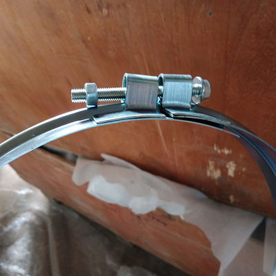 조절 가능한 터보 V 밴드 클램프 연결 플랜지 파이프 넓은 파이프 클램프 두께 1.0mm